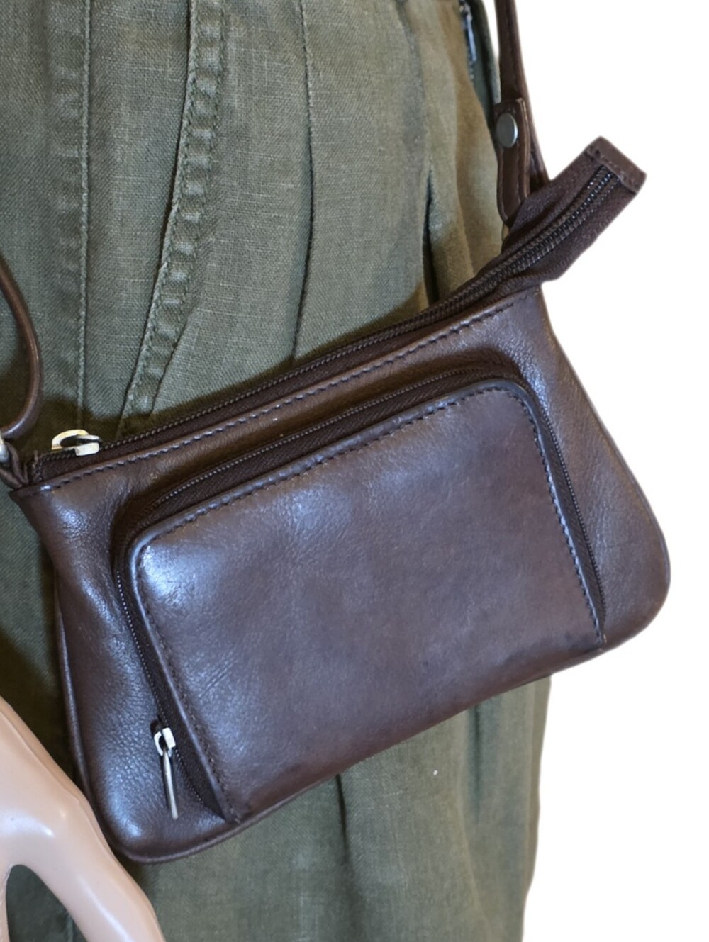 Paul & Taylor Vintage Distressed 90's Leather Mini/Wallet Crossbody - Picture 4 of 16
